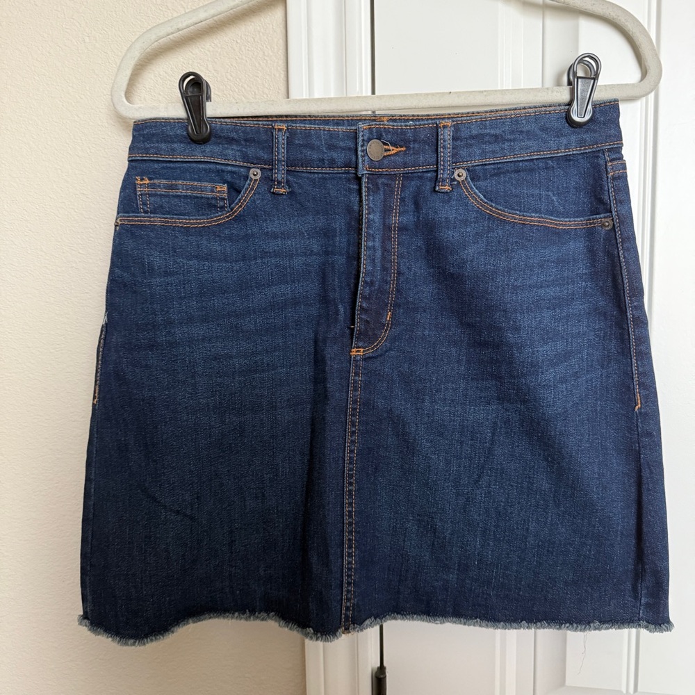 Universal Thread Blue Denim Skirt Size 6 or 28